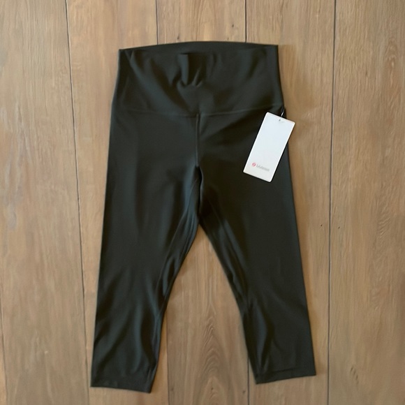 NWT Lululemon Align HR Crop 21" Leggings- Dark Olive - Picture 1 of 10